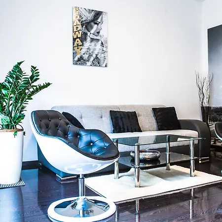 公寓式酒店 Senator