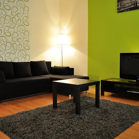 公寓式酒店 Senator