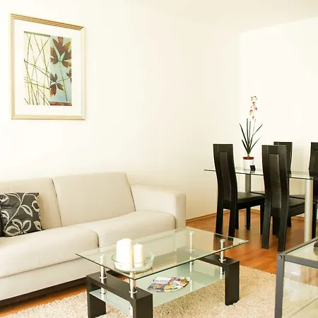 Hotel apartamentowy Senator 3*